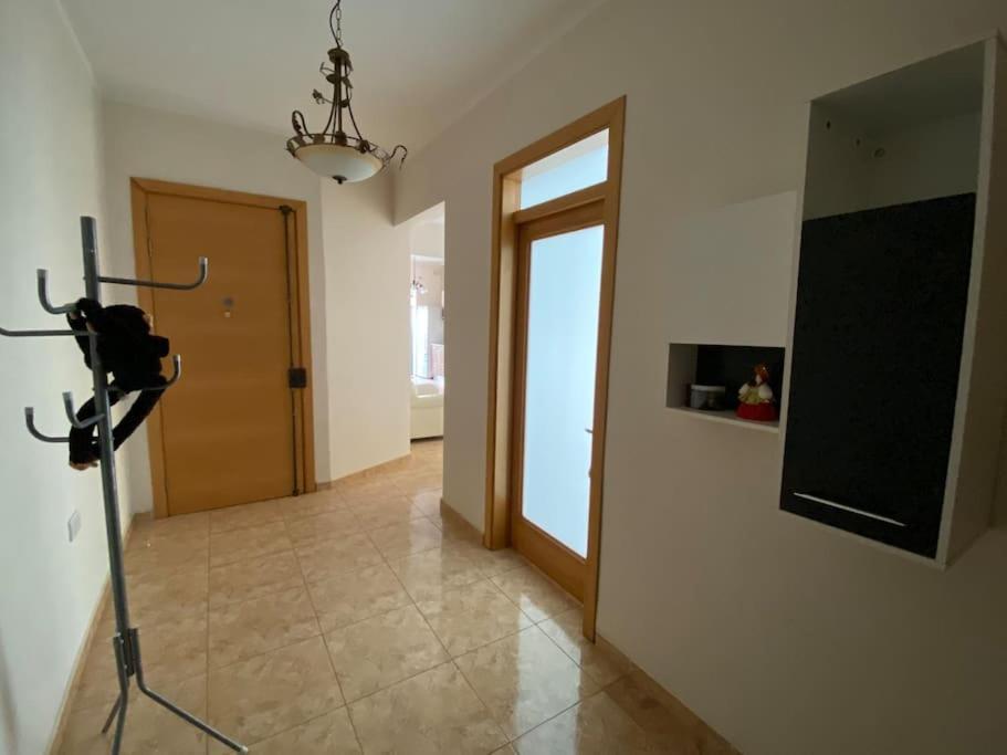 May Flower: Modern Flat Close To Airport/Bus Stops Tarxien Exterior foto