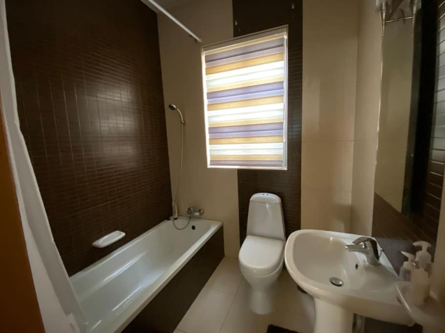 May Flower: Modern Flat Close To Airport/Bus Stops Tarxien Exterior foto